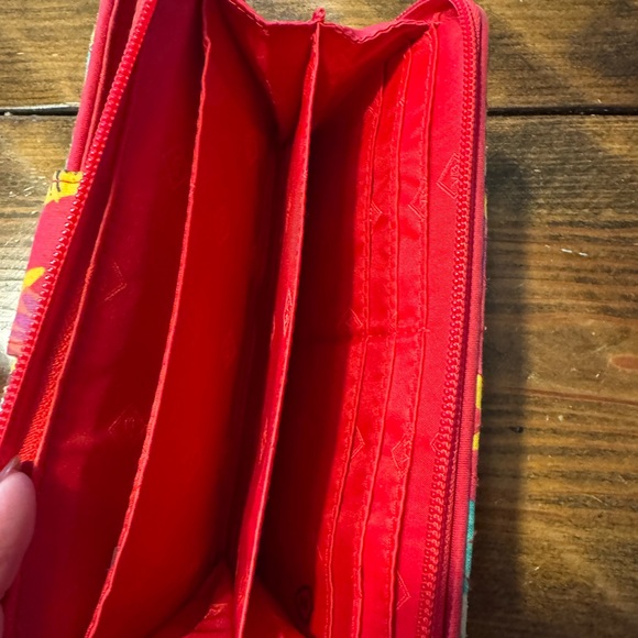 Vera Bradley Multicolor Patterned Wallet Red/turquoise metal clip Never used - Picture 4 of 7